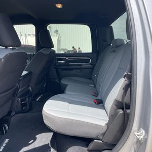 2024 RAM 3500 BIG HORN — миниатюра 34