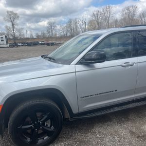 JEEP GRAND CHEROKEE L LIMITED - 2