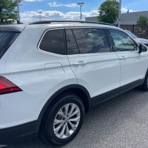 VOLKSWAGEN TIGUAN SE 4MOTION - 9
