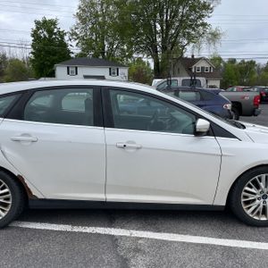 FORD FOCUS TITANIUM - 9