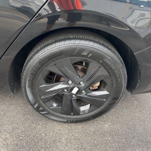 صورة مصغرة 18 لـ 2023 Hyundai ELANTRA SEL