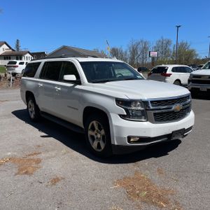 CHEVROLET SUBURBAN LT - 8