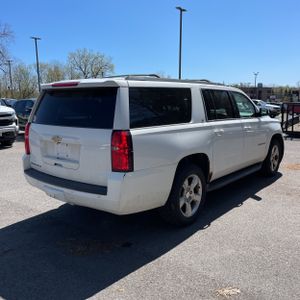 CHEVROLET SUBURBAN LT - 6