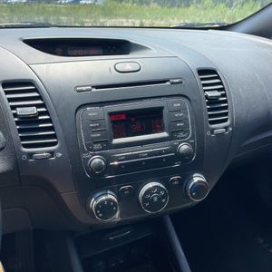 2015 KIA FORTE LX — миниатюра 36