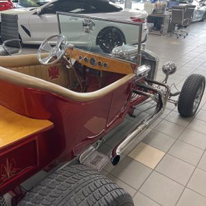FORD MODEL T T-BUCKET - 9