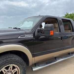 FORD F-250 SUPER DUTY LARIAT - 2