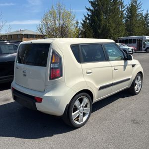 KIA SOUL + - 8