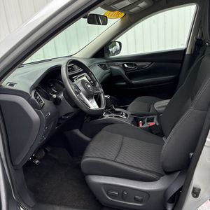 2017 Nissan ROGUE SV — миниатюра 28