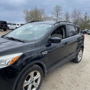 FORD ESCAPE SE - 2