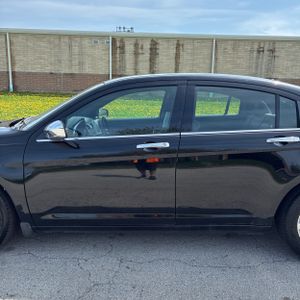 CHRYSLER 200 LIMITED - 4