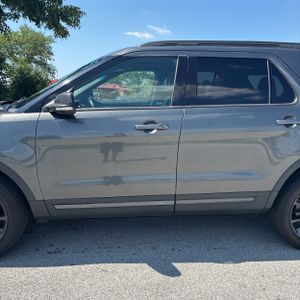 صورة 4 لـ 2017 FORD EXPLORER XLT