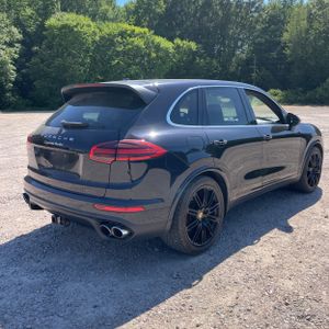 PORSCHE CAYENNE TURBO - 8