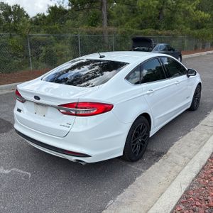صورة 7 لـ 2018 FORD FUSION HYBRID SE