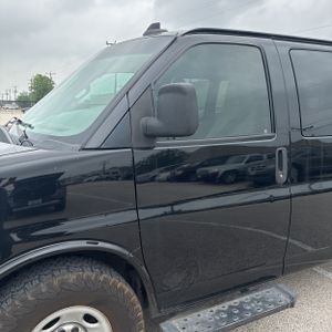 CHEVROLET EXPRESS - 2