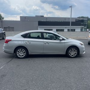 2018 Nissan SENTRA S 照片 10