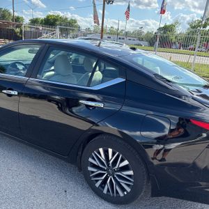 NISSAN ALTIMA SV FWD - 6