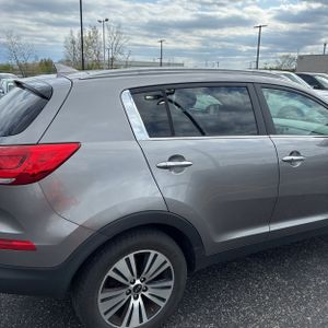 KIA SPORTAGE EX - 9