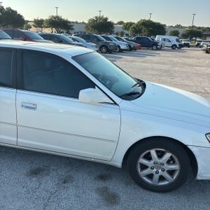 صورة مصغرة 13 لـ 2002 Toyota AVALON XLS