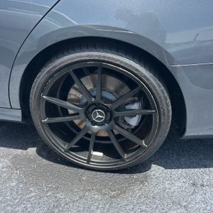 صورة مصغرة 14 لـ 2019 Mercedes-BENZ E-CLASS AMG