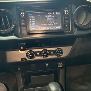 صورة 33 لـ 2018 Toyota TACOMA SR