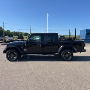 صورة 3 لـ 2021 JEEP GLADIATOR OVERLAND