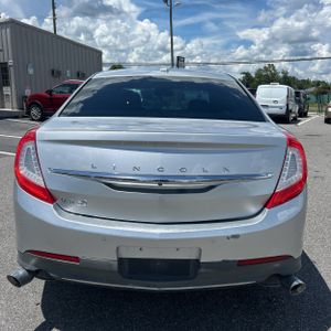 2015 Lincoln MKS BASE — фото 7