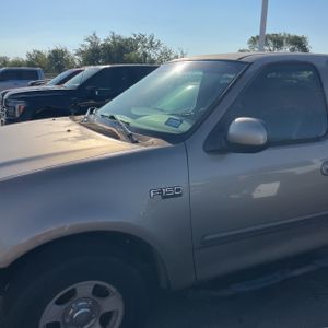 صورة 2 لـ 2001 FORD F-150 XLT
