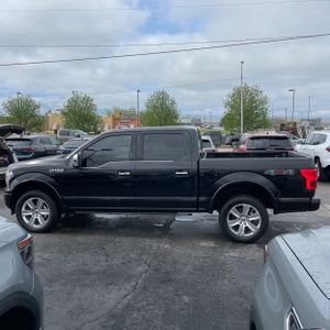 FORD F-150 PLATINUM - 3