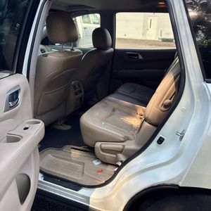 2015 Nissan PATHFINDER SL 照片 34