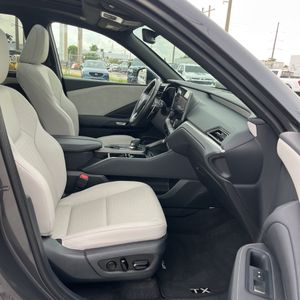 صورة مصغرة 33 لـ 2025 Lexus TX 350 PREMIUM