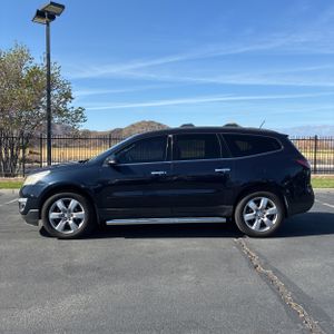 CHEVROLET TRAVERSE LT - 3