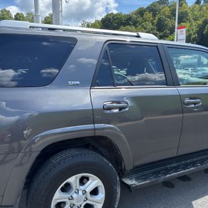 2018 Toyota 4RUNNER SR5 PREMIUM — фото 9