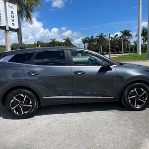 2023 KIA SPORTAGE HYBRID LX — фото 10