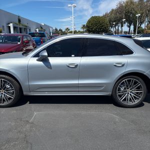 2021 Porsche MACAN TURBO 照片 4