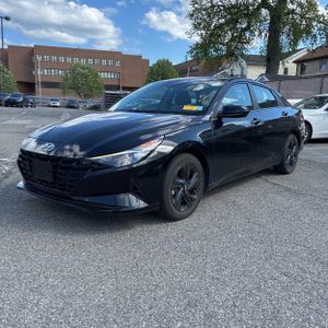 HYUNDAI ELANTRA SEL - 1