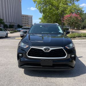 صورة 14 لـ 2022 Toyota HIGHLANDER XLE