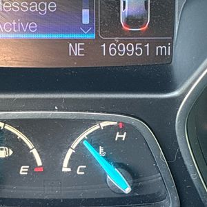 صورة 40 لـ 2013 FORD ESCAPE SEL