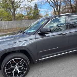 JEEP GRAND CHEROKEE SUMMIT RESERVE - 2
