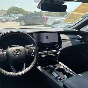 صورة مصغرة 36 لـ 2023 Lexus RX 350 PREMIUM+