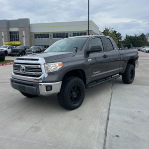 TOYOTA TUNDRA - 1