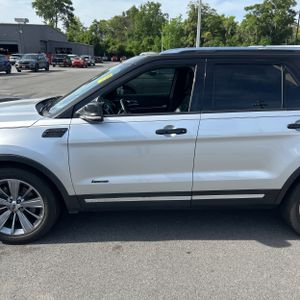 FORD EXPLORER LIMITED - 4