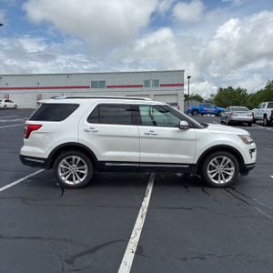 FORD EXPLORER LIMITED - 10