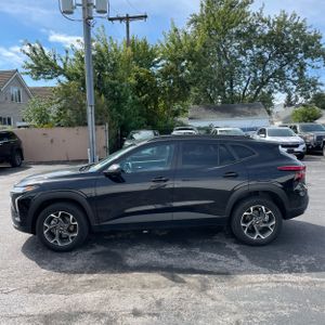 2025 Chevrolet TRAX LT 照片 3