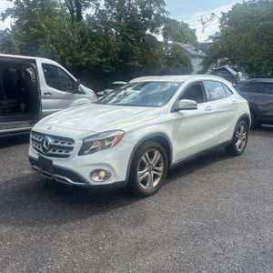 صورة 1 لـ 2019 Mercedes-BENZ GLA