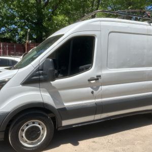 FORD TRANSIT 150 - 2