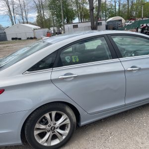 HYUNDAI SONATA LIMITED - 9