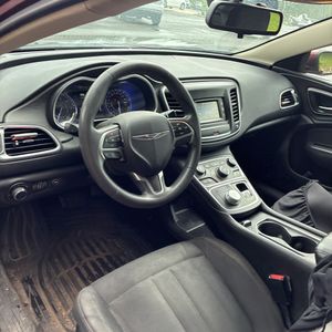 2016 Chrysler 200 LIMITED — миниатюра 35
