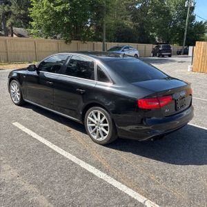 AUDI A4 2.0T PREMIUM - 5