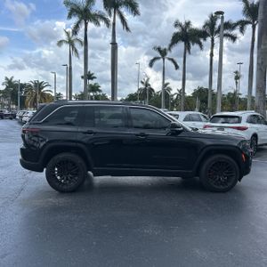 2022 JEEP GRAND CHEROKEE LIMITED — фото 10