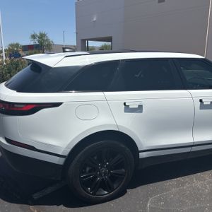صورة 9 لـ 2023 LAND Rover RANGE ROVER VELAR P250 R-DYNAMIC S